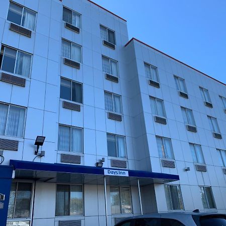 Days Inn By Wyndham Brooklyn Borough Park Nova Iorque Exterior foto