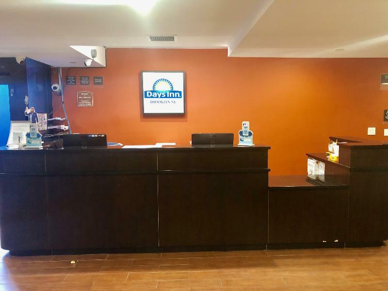 Days Inn By Wyndham Brooklyn Borough Park Nova York Exterior foto